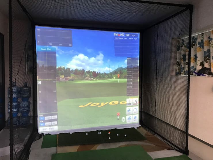 Hệ thống mô phỏng golf 'Joygolf Smart +' của chúng tôi đã được giới thiệu trong nhà riêng của khach hàng ở tỉnh Yamanashi.